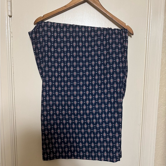 Loose, Patterned Pants - Picture 2 of 4